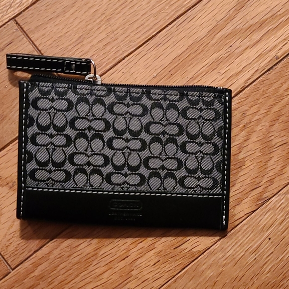 Coach card/key holder